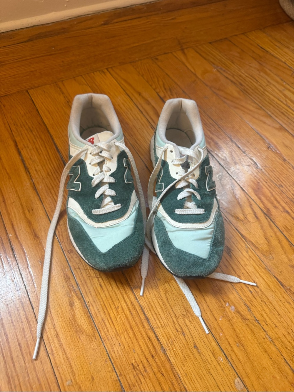 New Balance Green & White 997H Sneakers